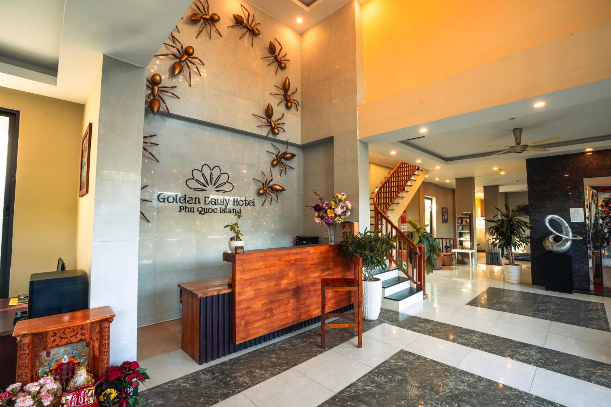 Golden Daisy Hotel Фу Куок Екстериор снимка