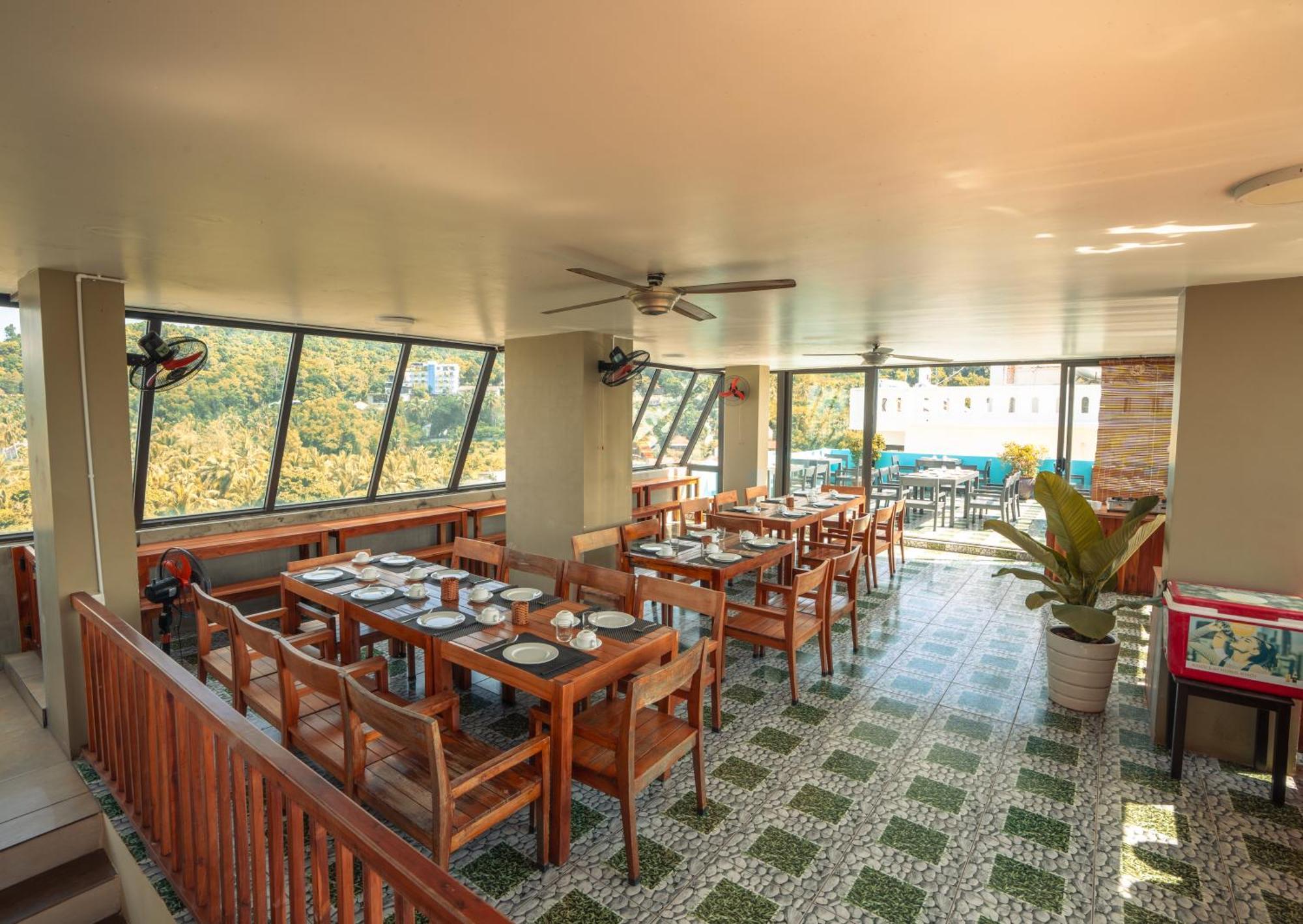 Golden Daisy Hotel Фу Куок Екстериор снимка