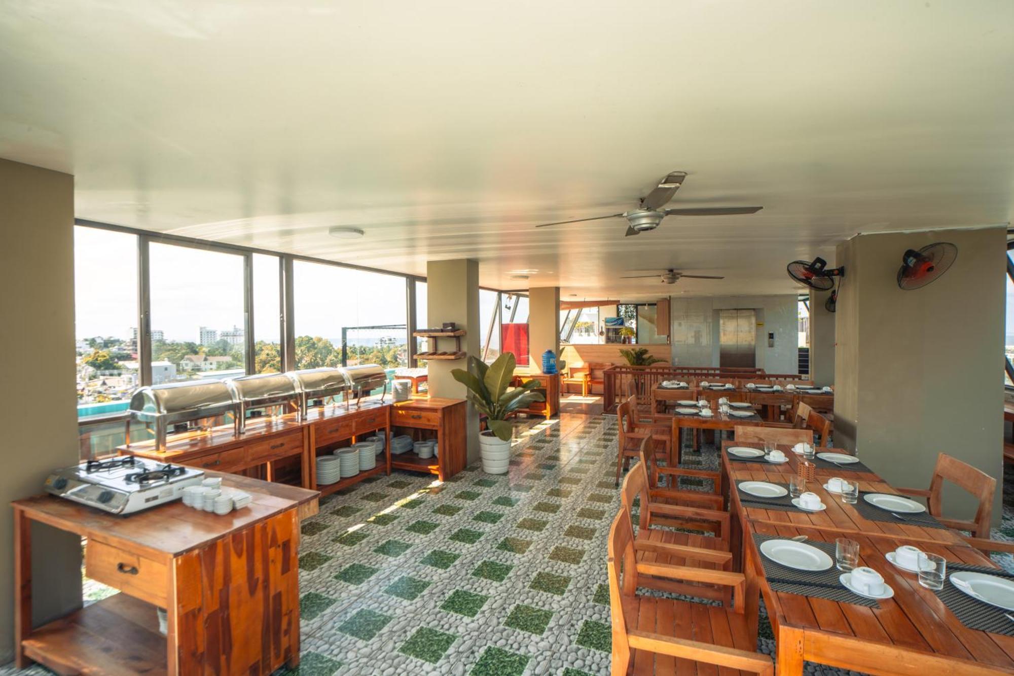 Golden Daisy Hotel Фу Куок Екстериор снимка