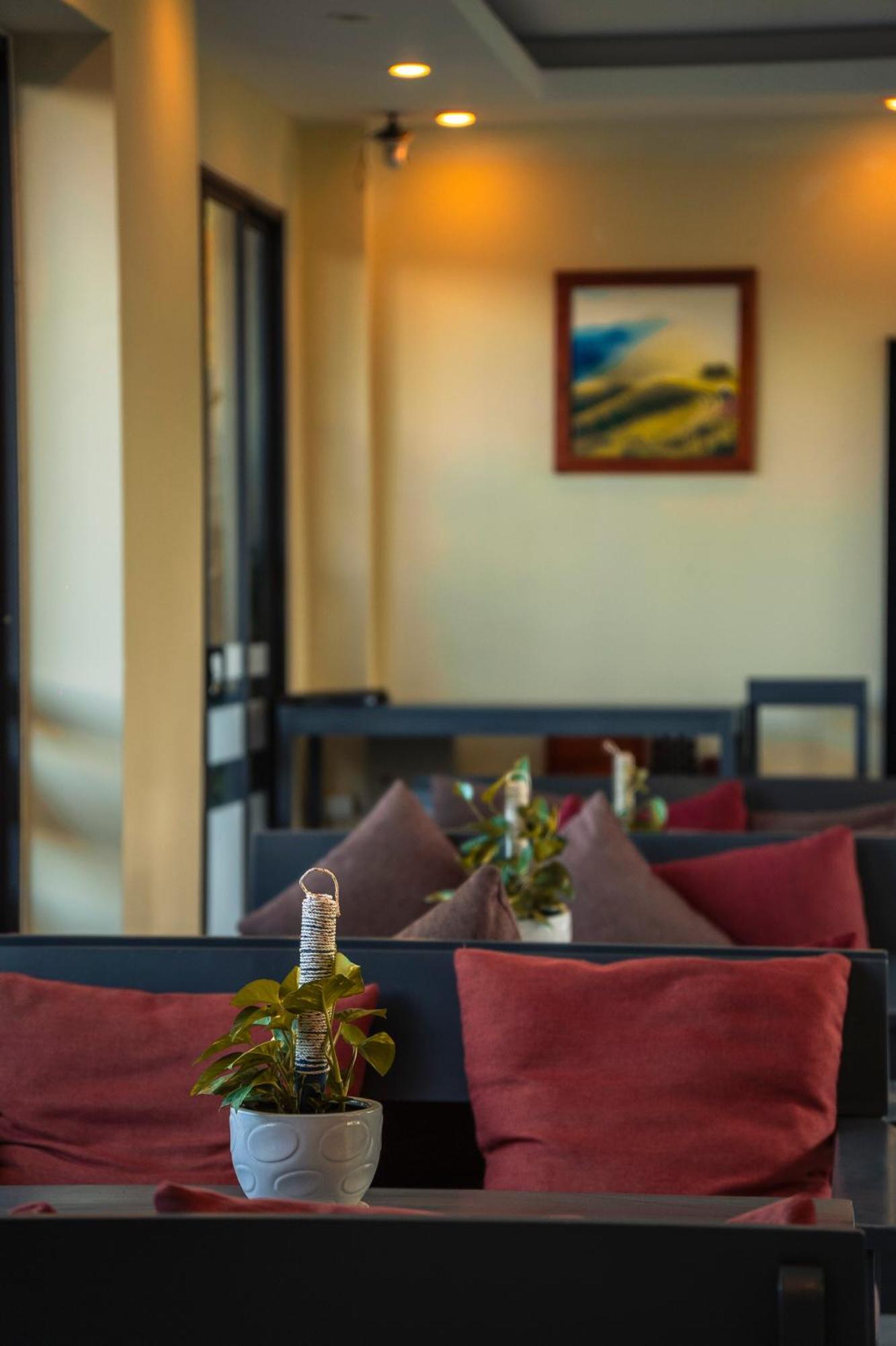 Golden Daisy Hotel Фу Куок Екстериор снимка