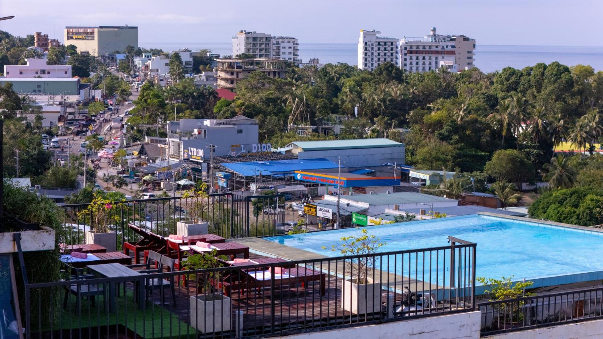 Golden Daisy Hotel Фу Куок Екстериор снимка