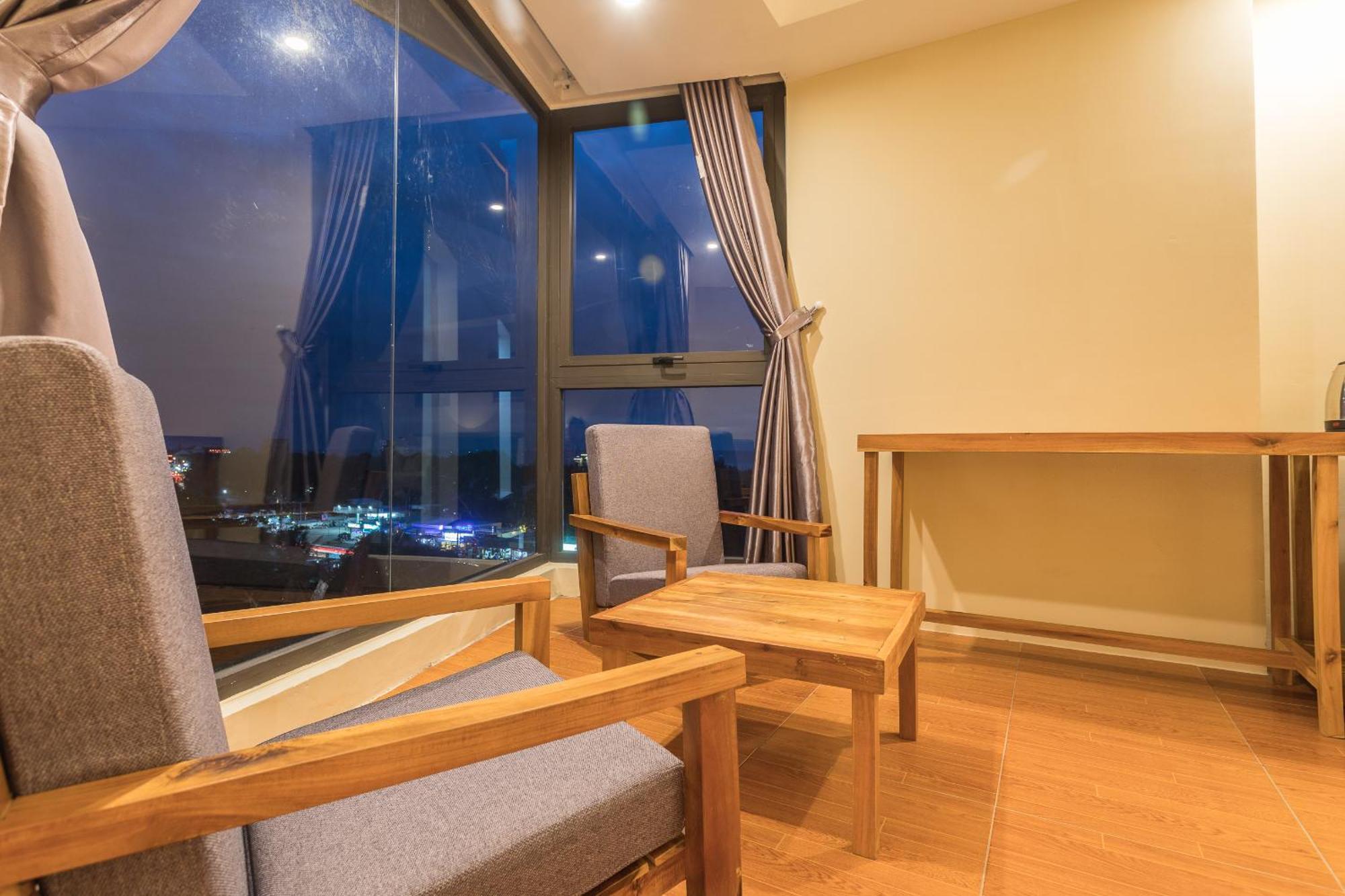 Golden Daisy Hotel Фу Куок Екстериор снимка